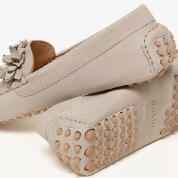 M Gemi The Felize Fiori Suede Embellished Driving Loafer Slip On Mule in Beige - Picture 4 of 12